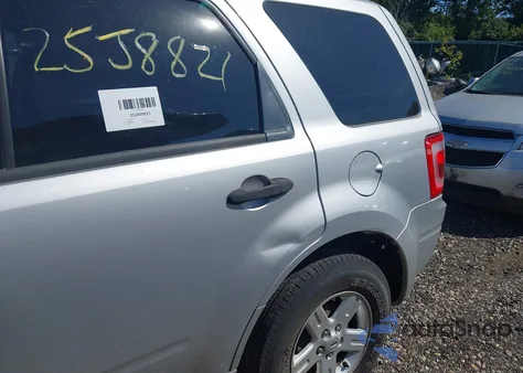 2011 Ford Escape Hybrid from USA, damaged, VIN 1FMCU4K35BKB83897